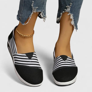 Γυναικεία ριγέ παπούτσια slip on | Καθημερινά