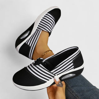 Γυναικεία ριγέ παπούτσια slip on | Καθημερινά