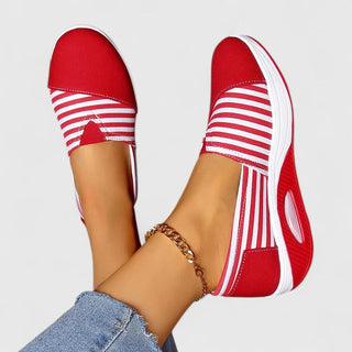 Γυναικεία ριγέ παπούτσια slip on | Καθημερινά