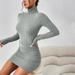Robe mini en maille côtelée pour femme | Col roulé
