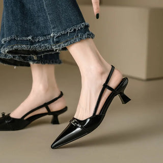 Damskie buty na obcasie z paskiem z tyłu | eleganckie