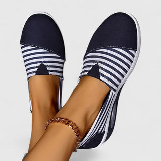 Γυναικεία ριγέ παπούτσια slip on | Καθημερινά