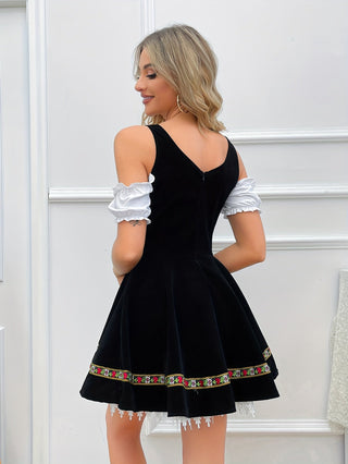 Dámské dirndl šaty na Oktoberfest | Ramena odhalená