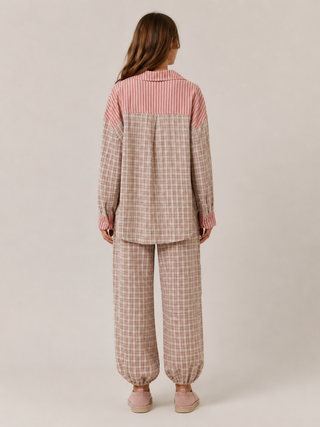 Damen Karierter Pyjama Set Caprihose – Detailansicht