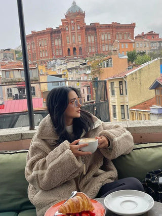 Damen Flauschige Kuscheljacke | Mit Hochkragen