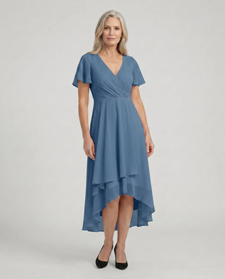 Damen Kleid mit V-Ausschnitt und Rüschen | Midi